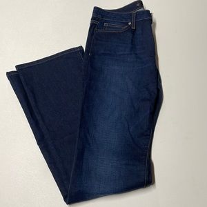 Joe’s Jeans Curvy Bootcut (Sz 31) - Like New